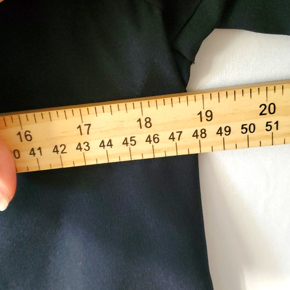 Vintage Nilani Black Long Sleeve Satin Blouse with Beaded Bows Sz 2 - Picture 12 of 12